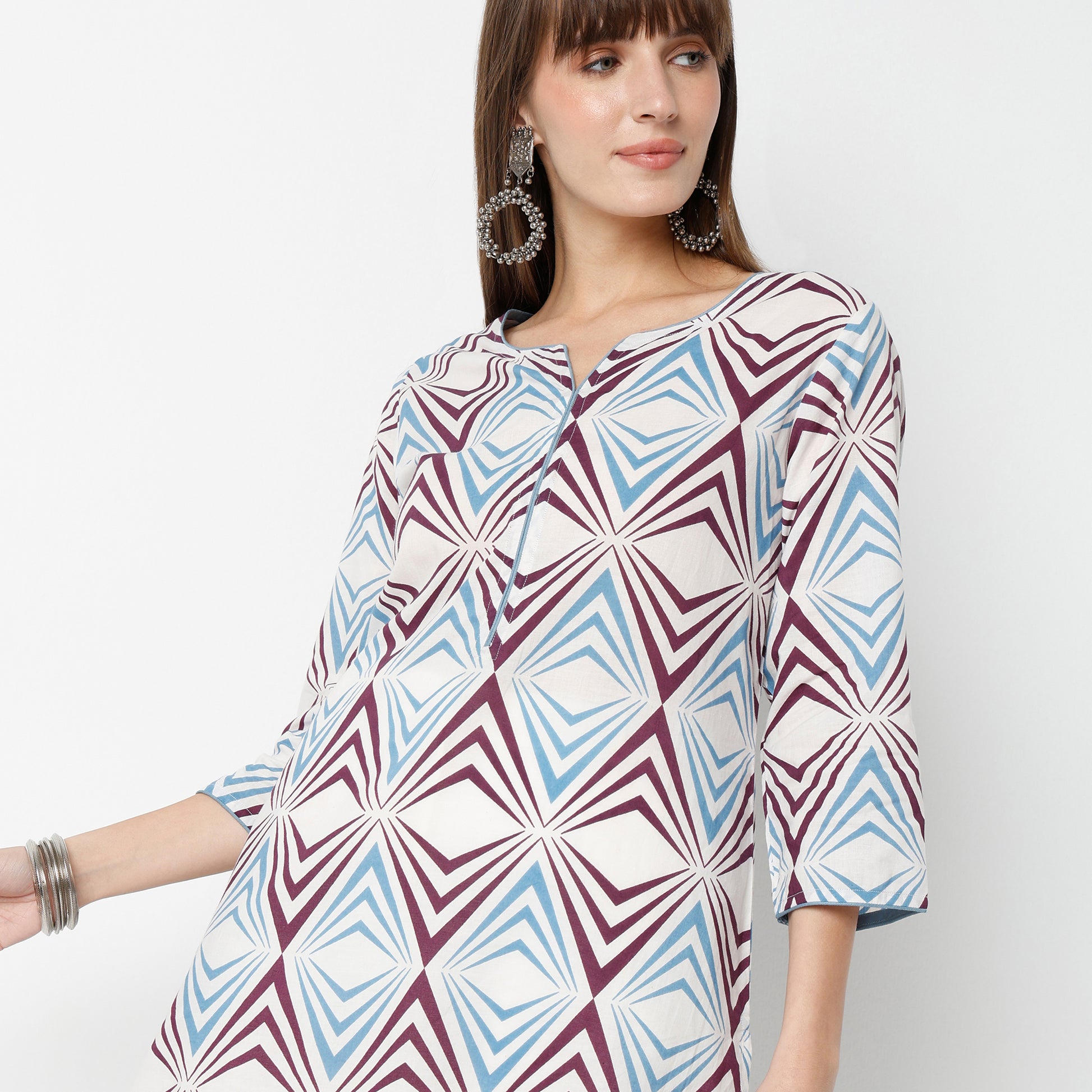 Straight Fit Floral Knee Length Kurta