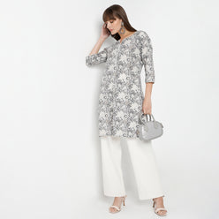 Straight Fit Floral Knee Length Kurta