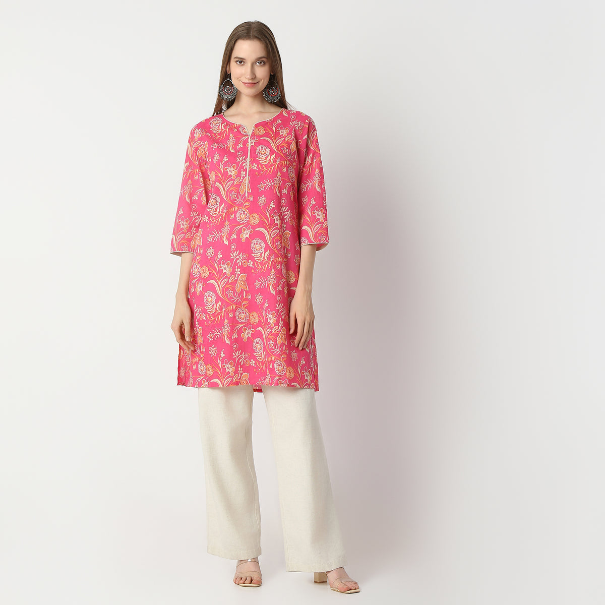 Straight Fit Floral Knee Length Kurta