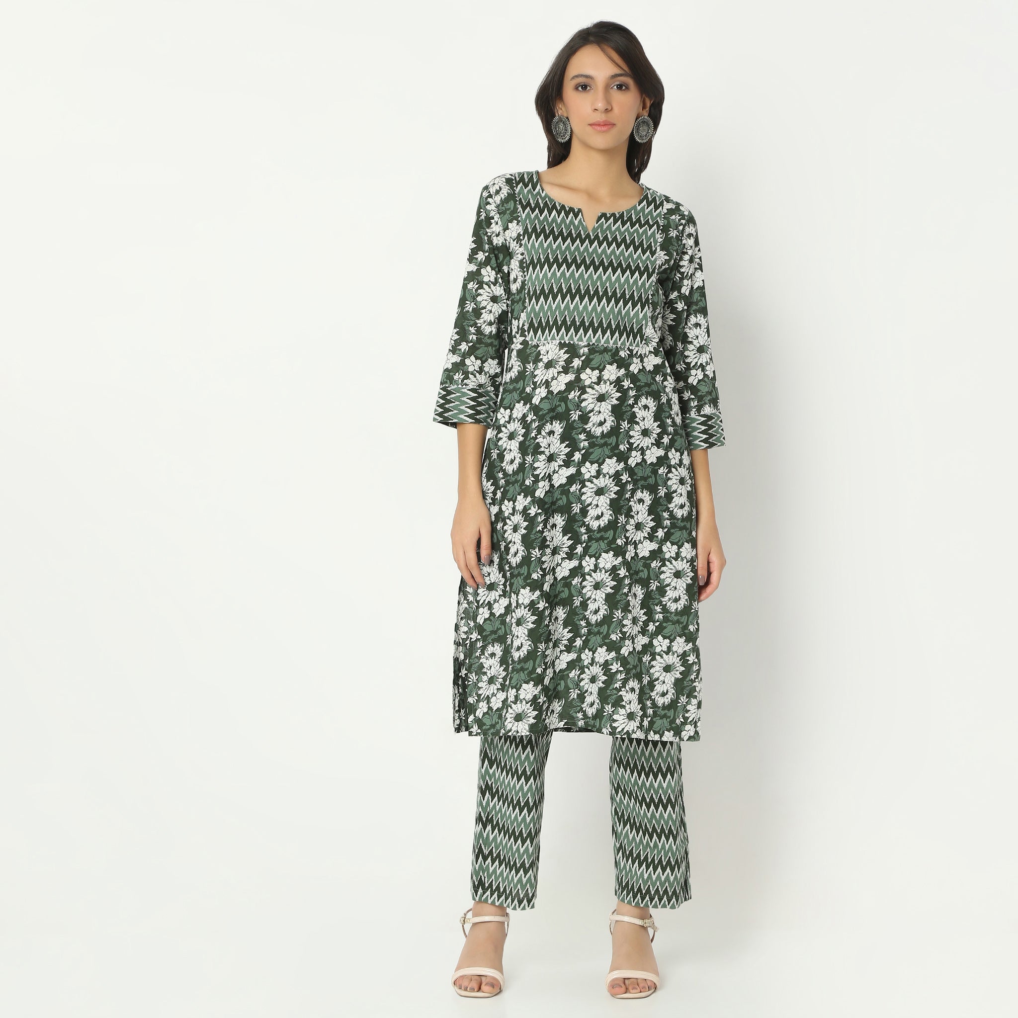 Straight Fit Printed Round Neck Calf Length Kurta