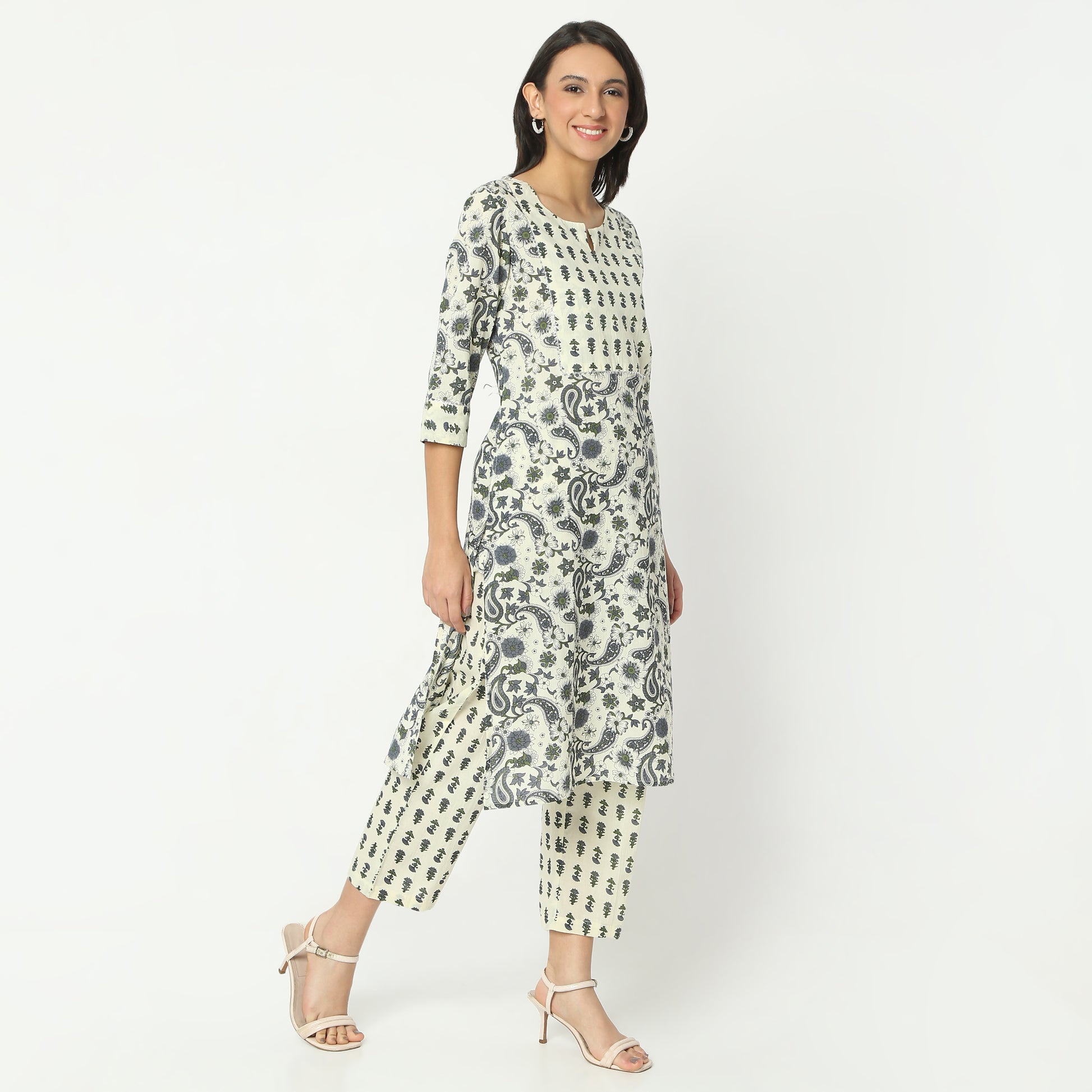 Straight Fit Printed Round Neck Below Knee Kurta