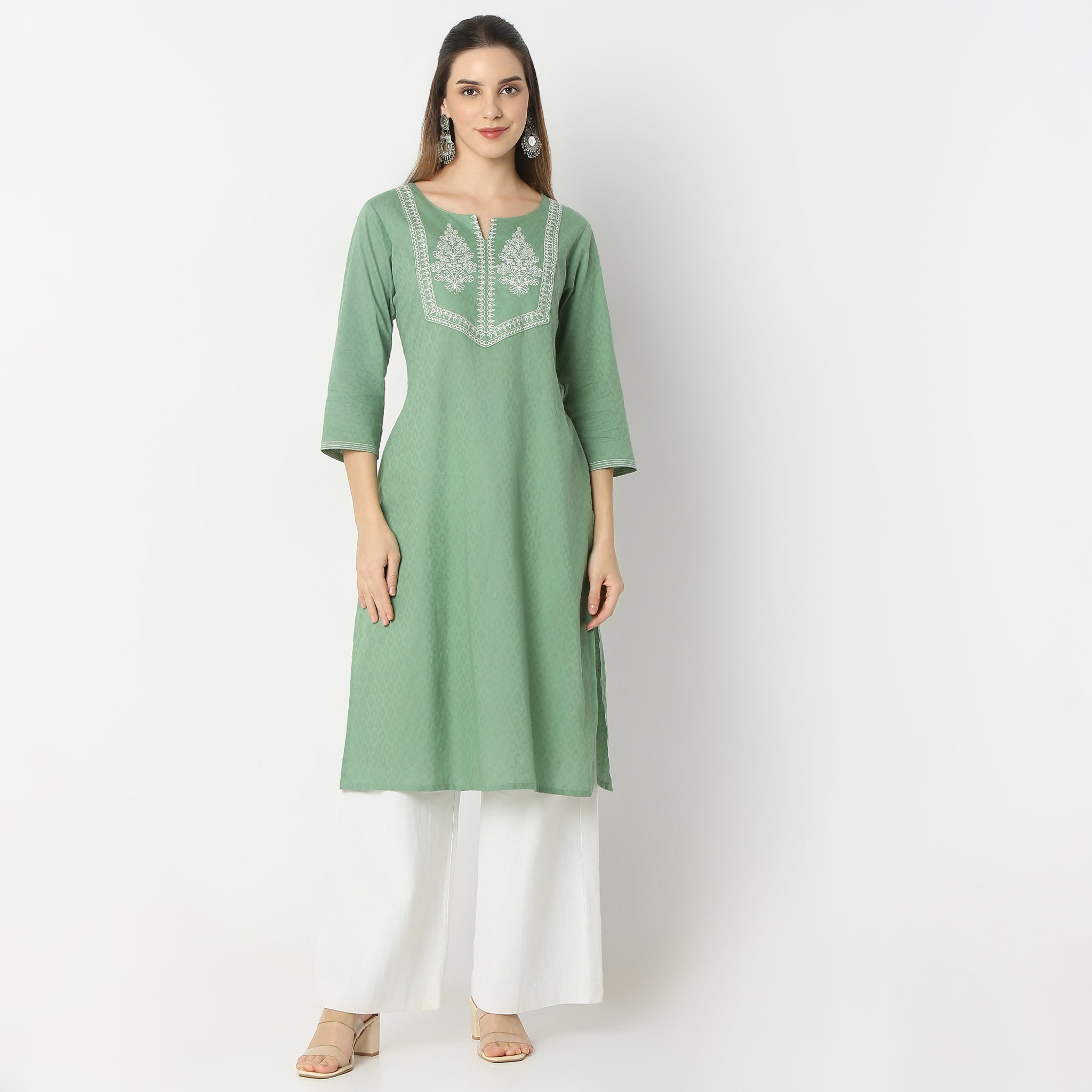 Regular Fit Embroidered Below Knee Kurta