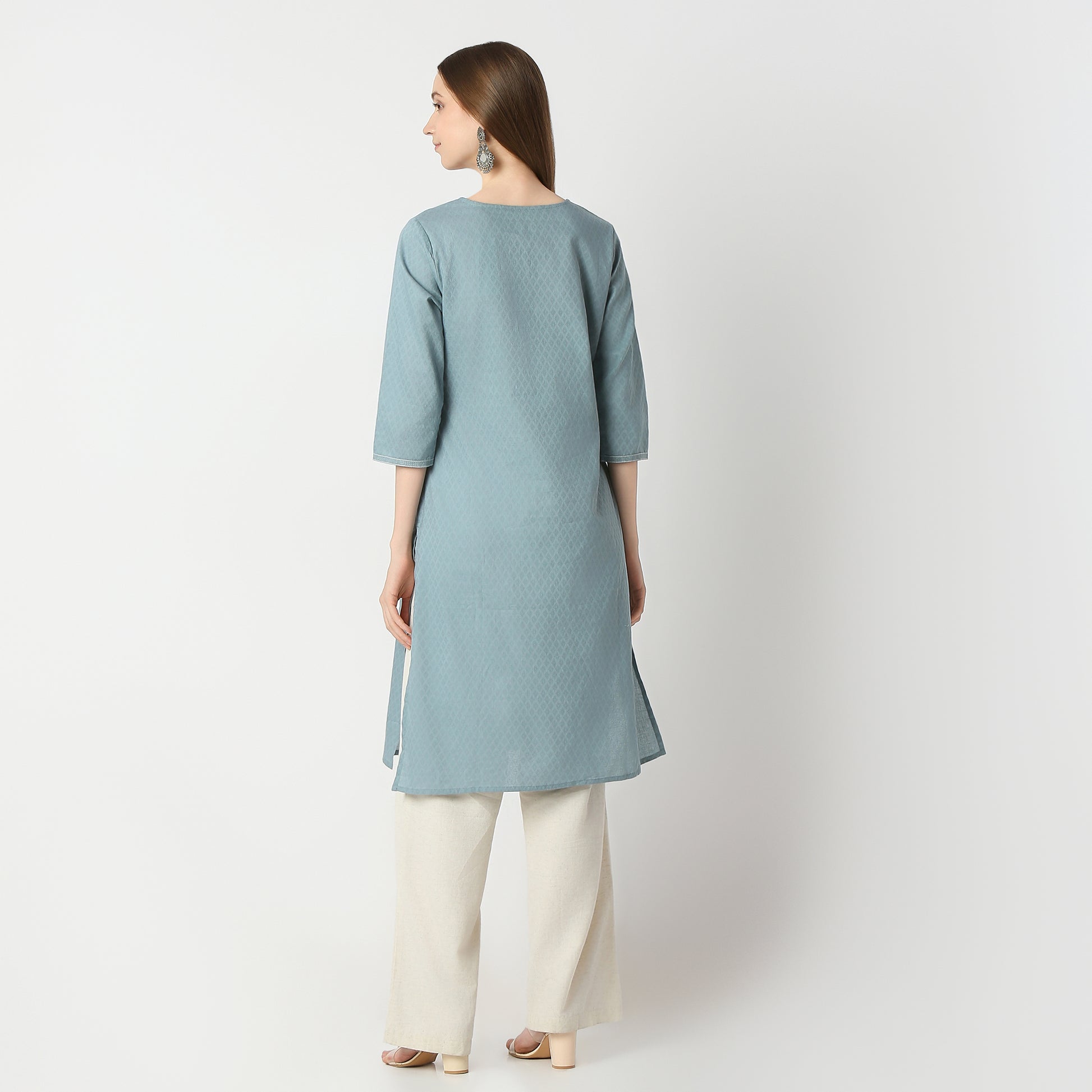 Regular Fit Embroidered Below Knee Kurta