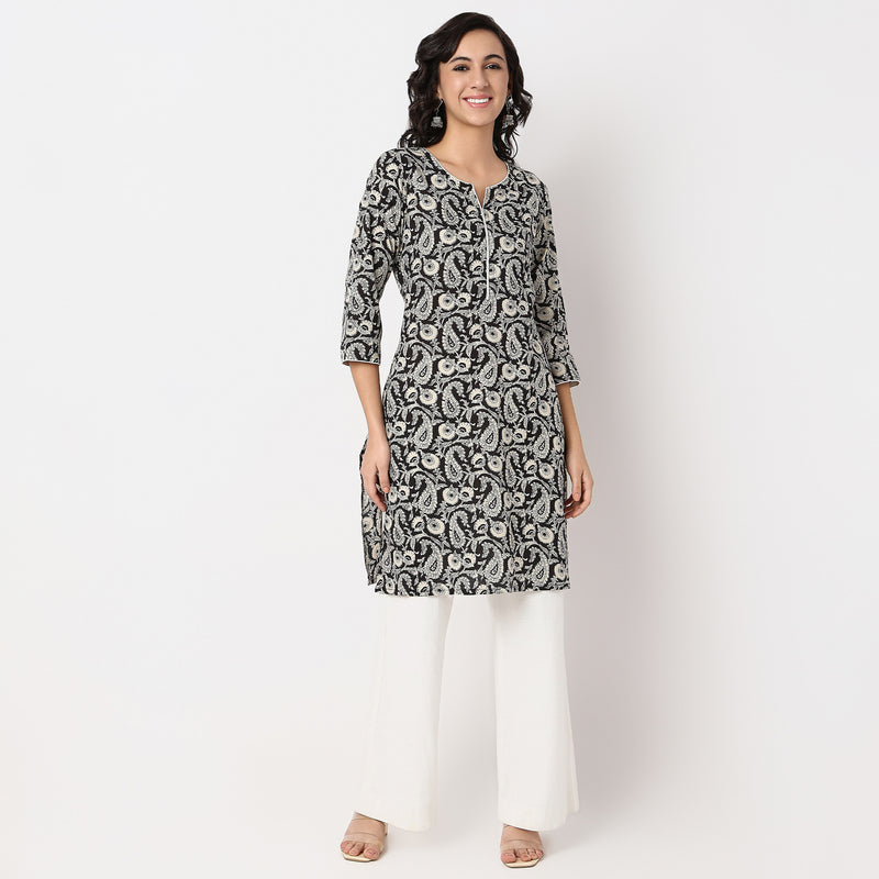 Floral Print Knee Length Straight Kurta
