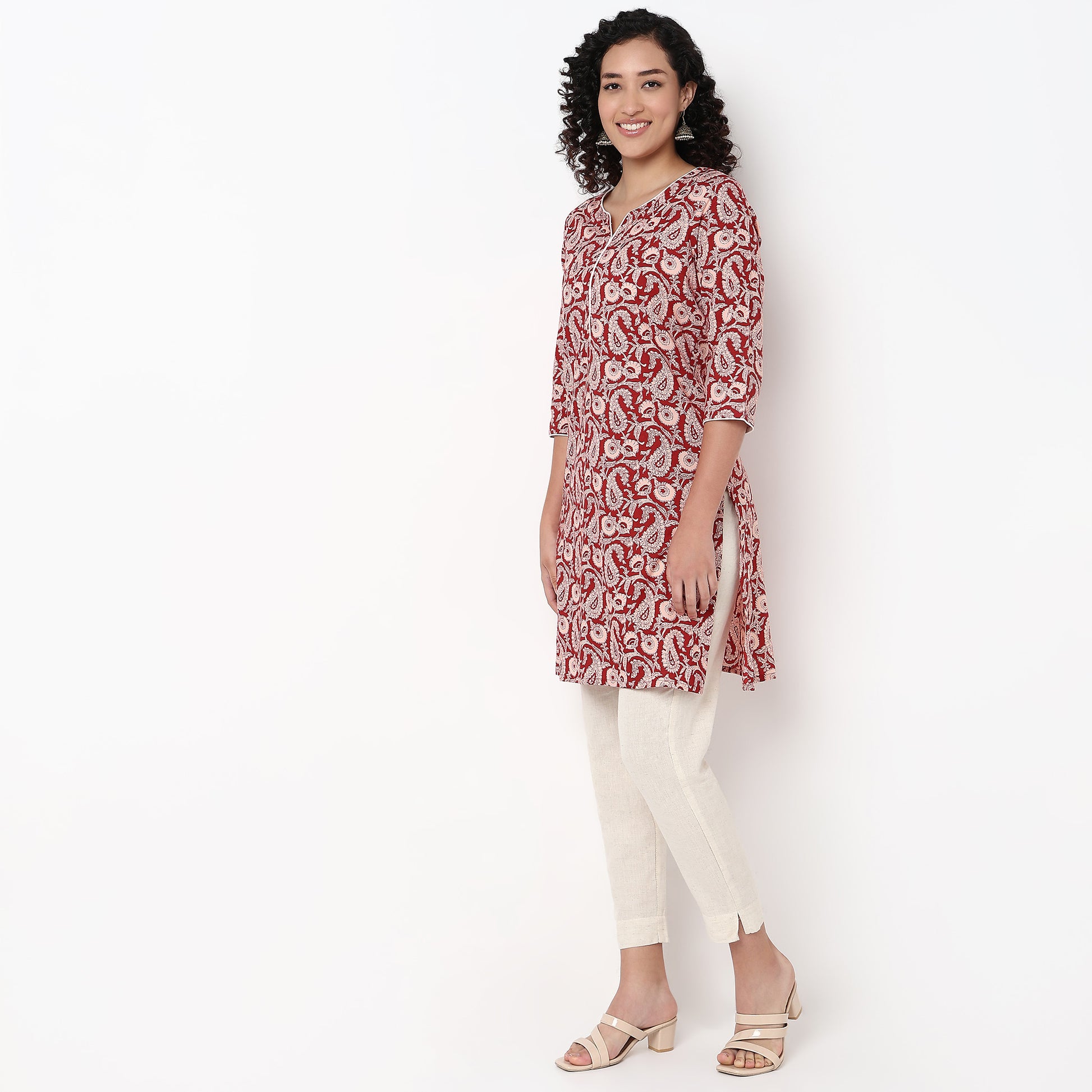 Floral Print Knee Length Straight Kurta