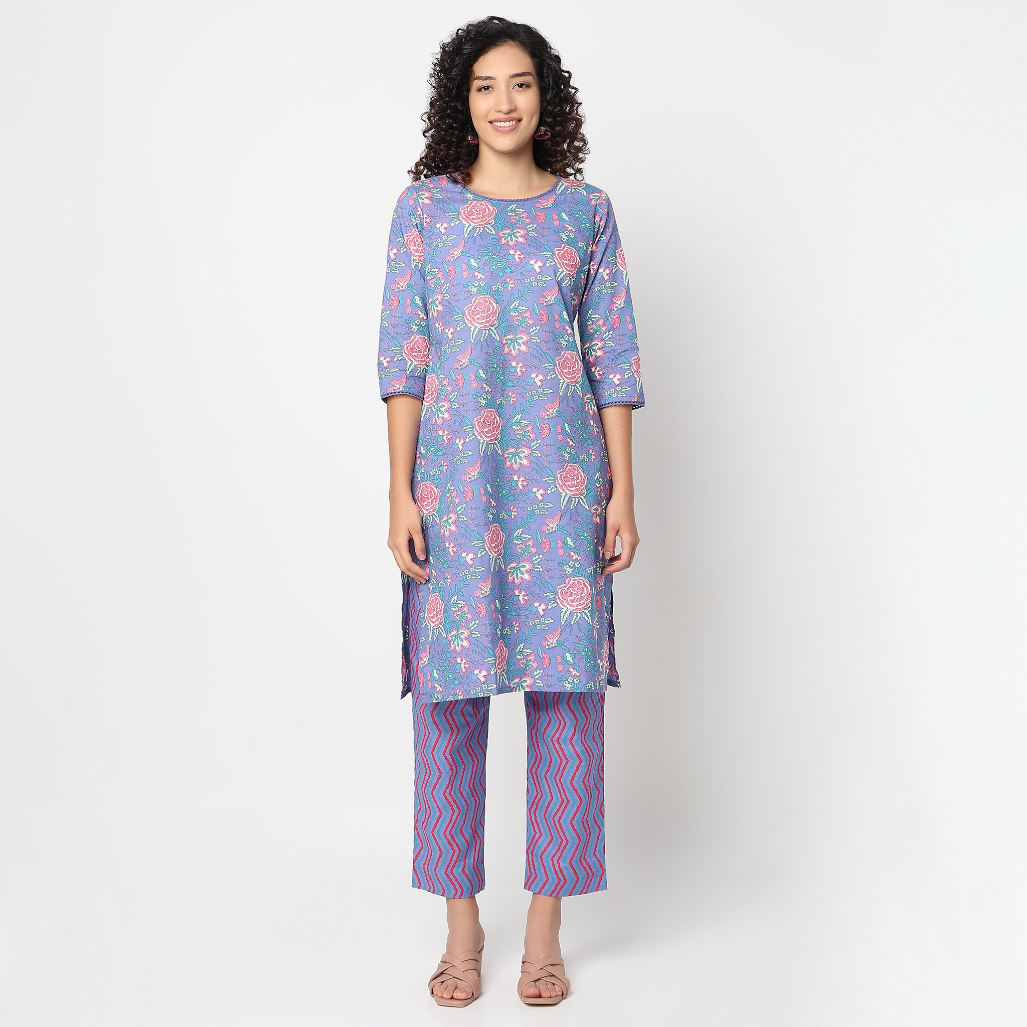 Round Neck with Lace Detailing Kurta 