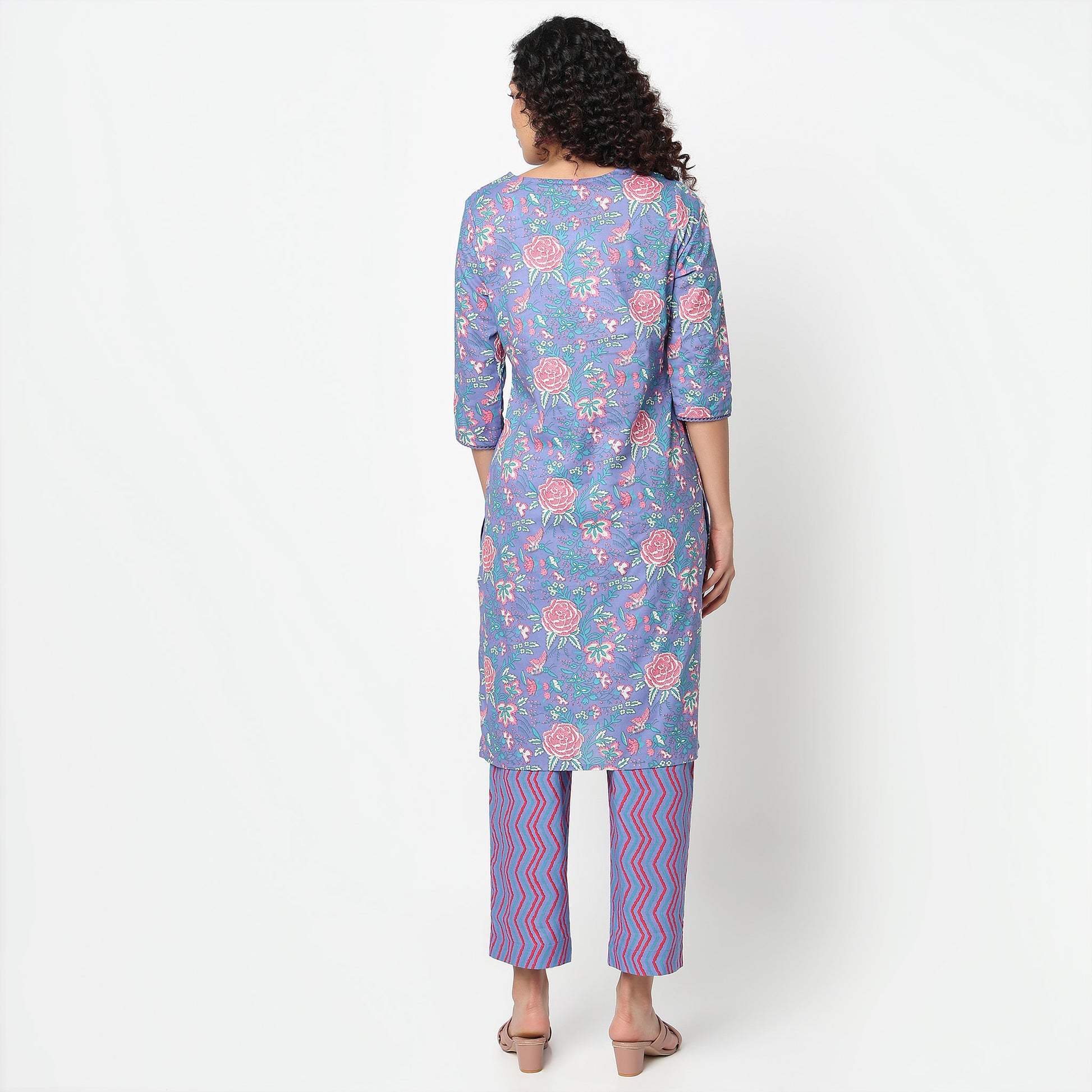 Round Neck with Lace Detailing Kurta 