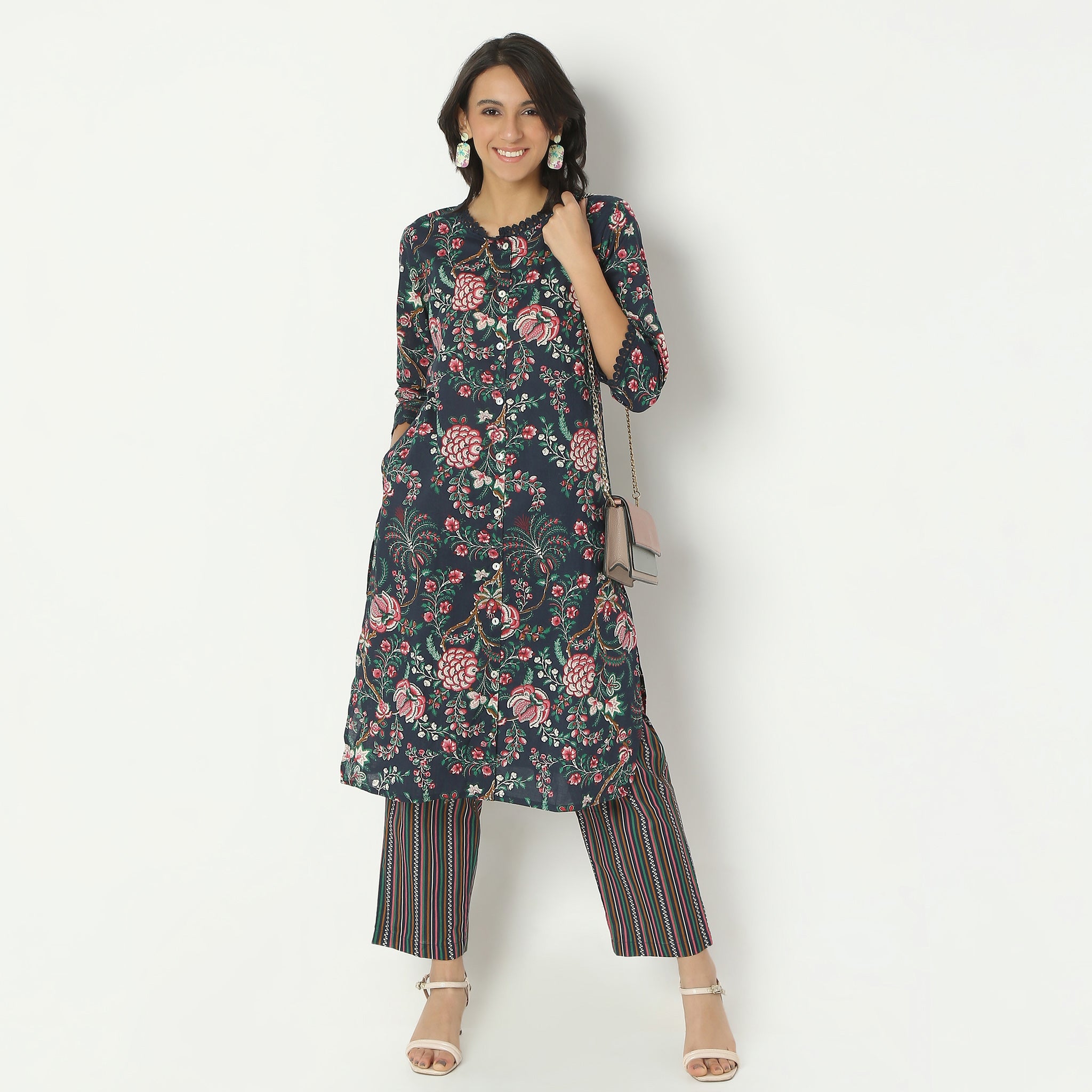 Straight Fit Printed Round Neck Calf Length Kurta