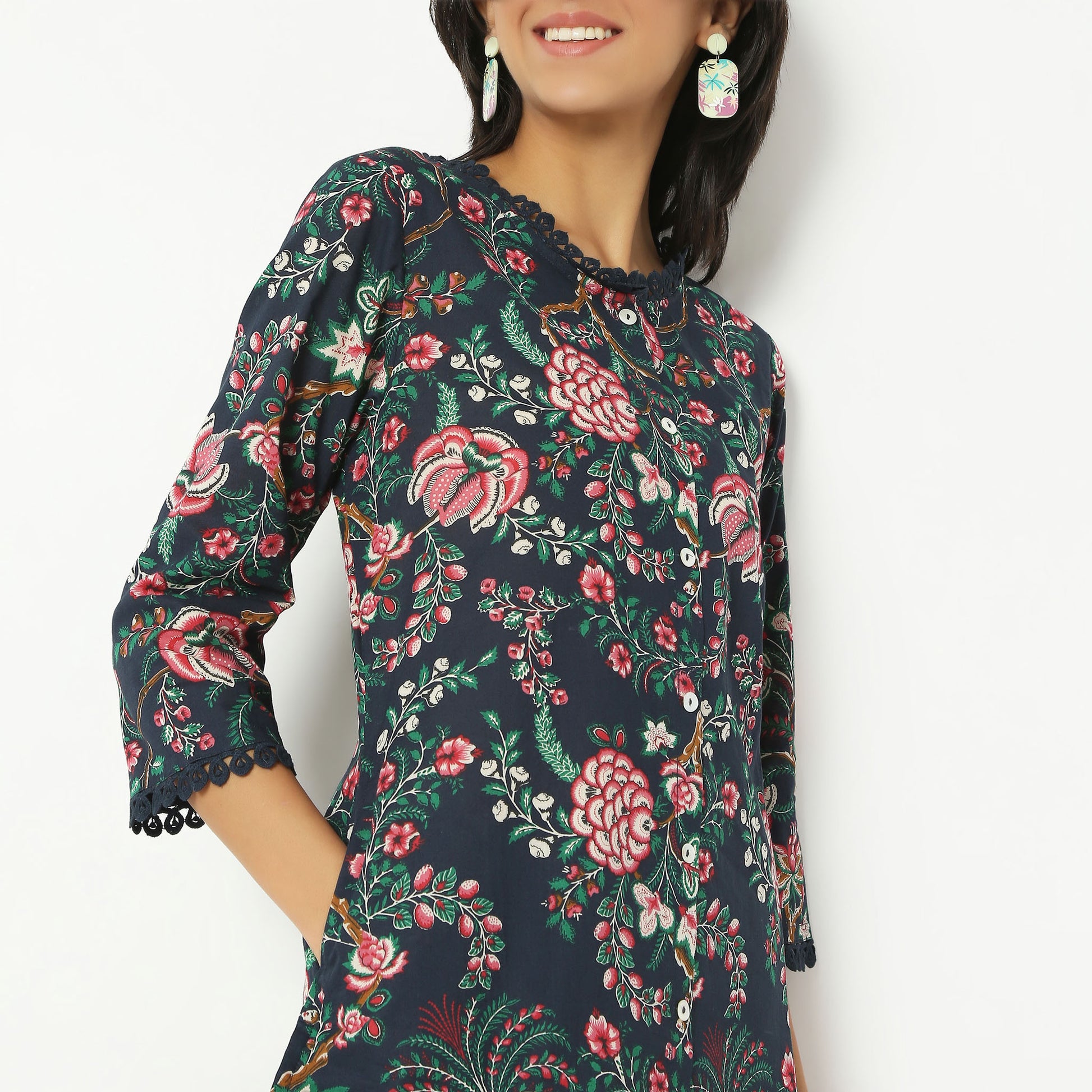 Straight Fit Printed Round Neck Calf Length Kurta