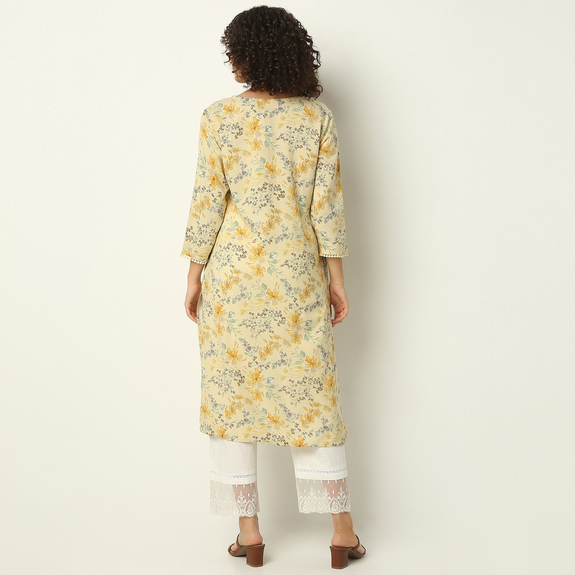 Straight Fit Printed Round Neck Kurta