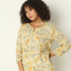 Straight Fit Printed Round Neck Kurta