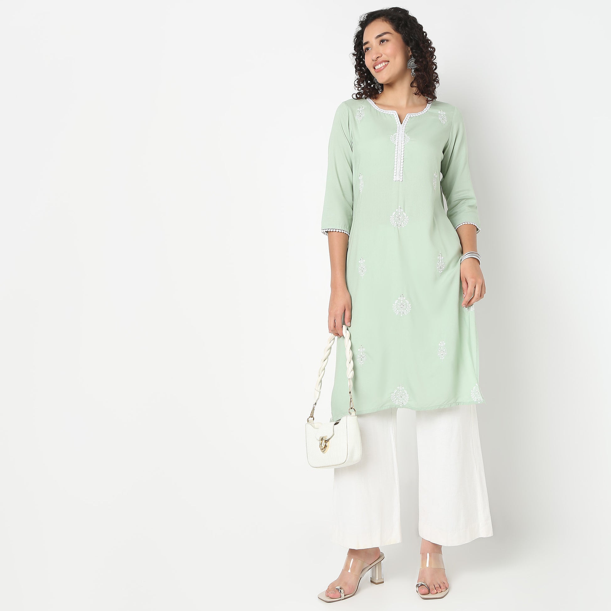 Straight Fit Embroidered Round Neck Kurta