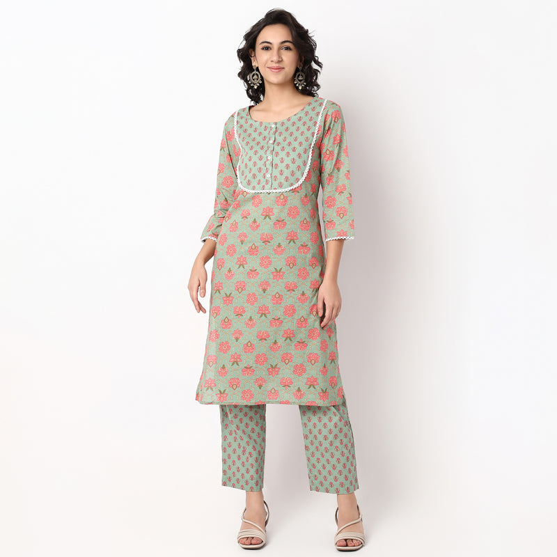 Printed Round Neck Straight Yoke Kurta