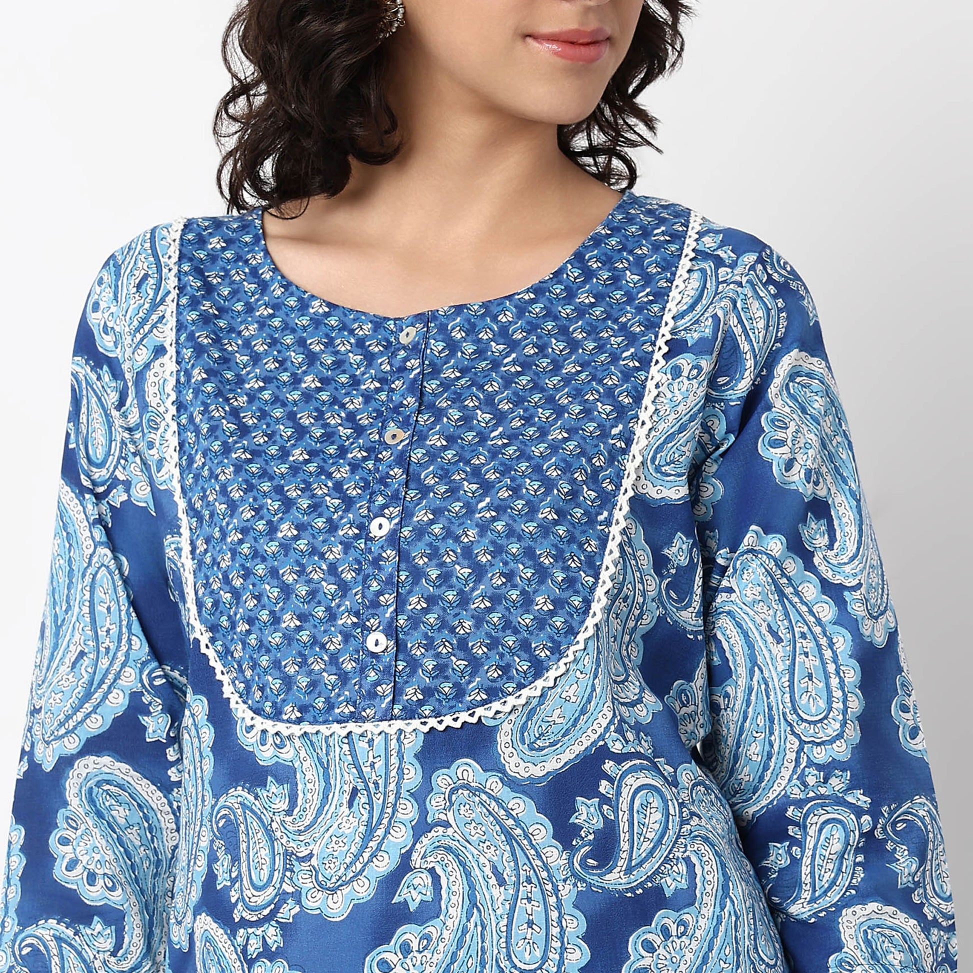 Printed Round Neck Straight Yoke Kurta