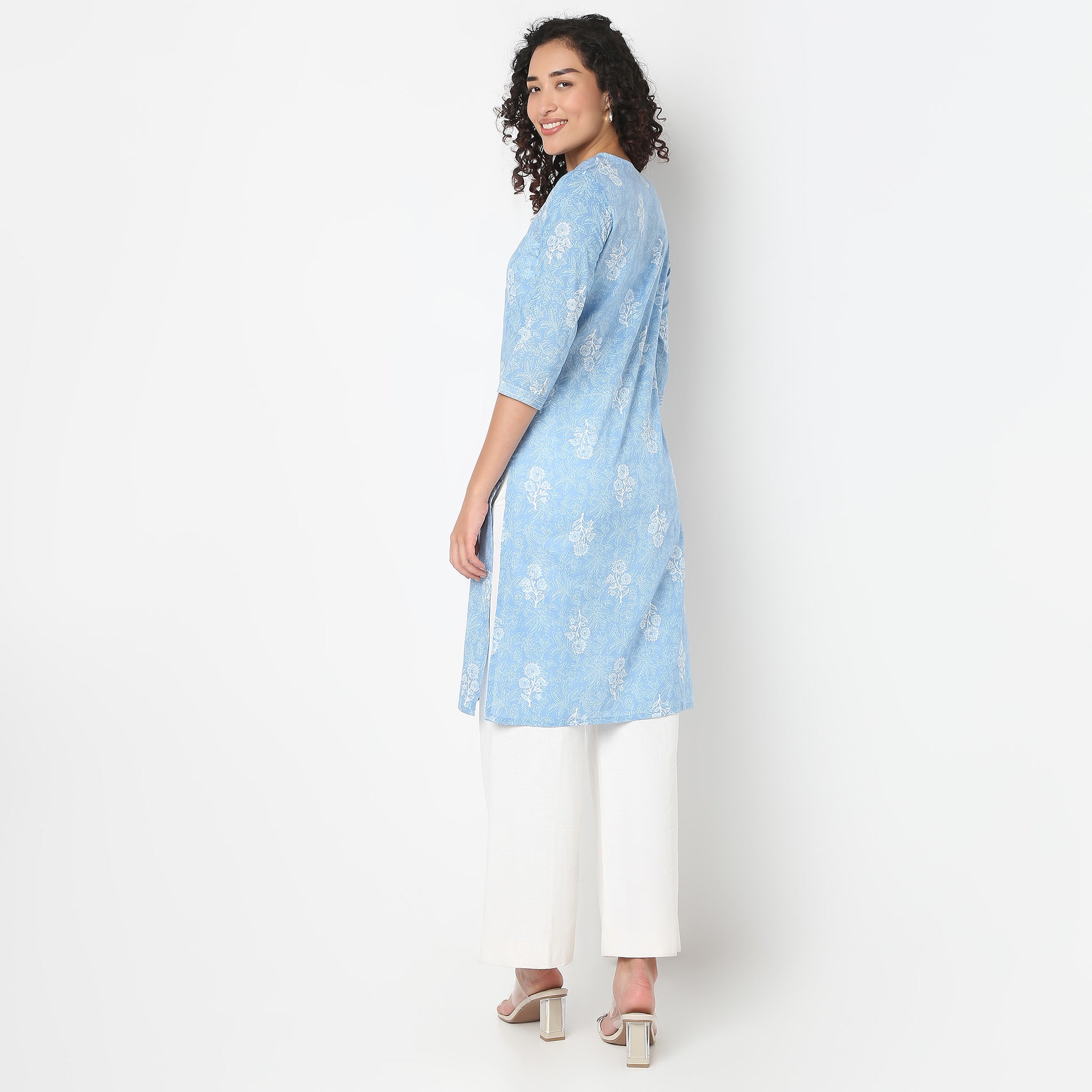 Straight Fit Printed Round Neck Kurta