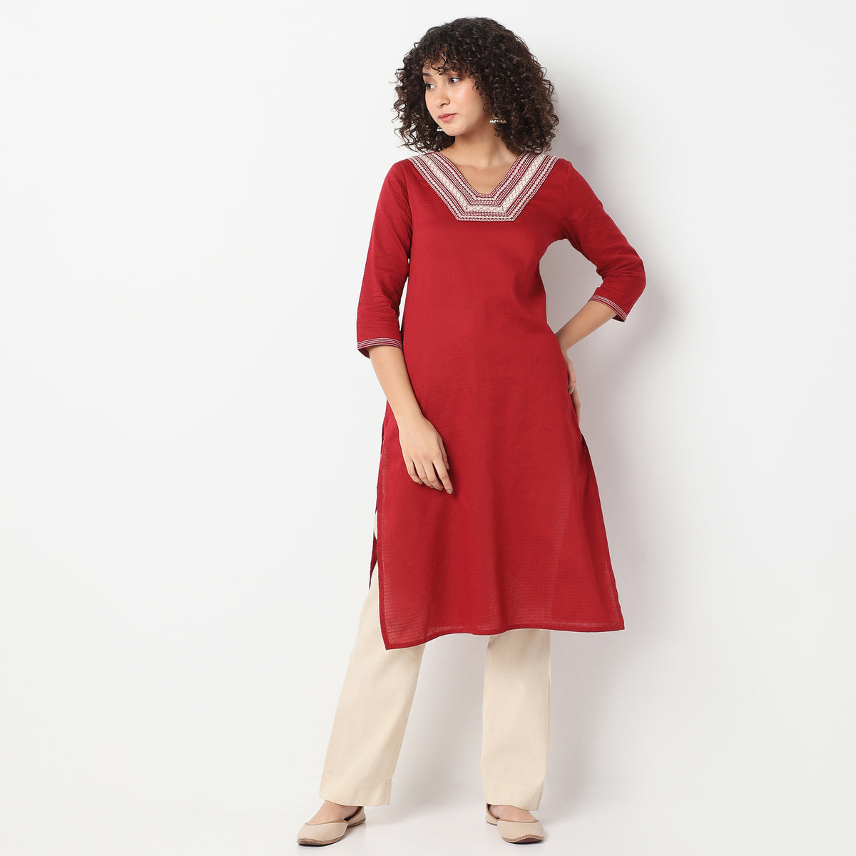 Straight Fit Solid V-Neck Kurta