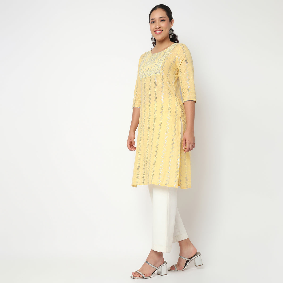 Embroidered Yoke Kurta