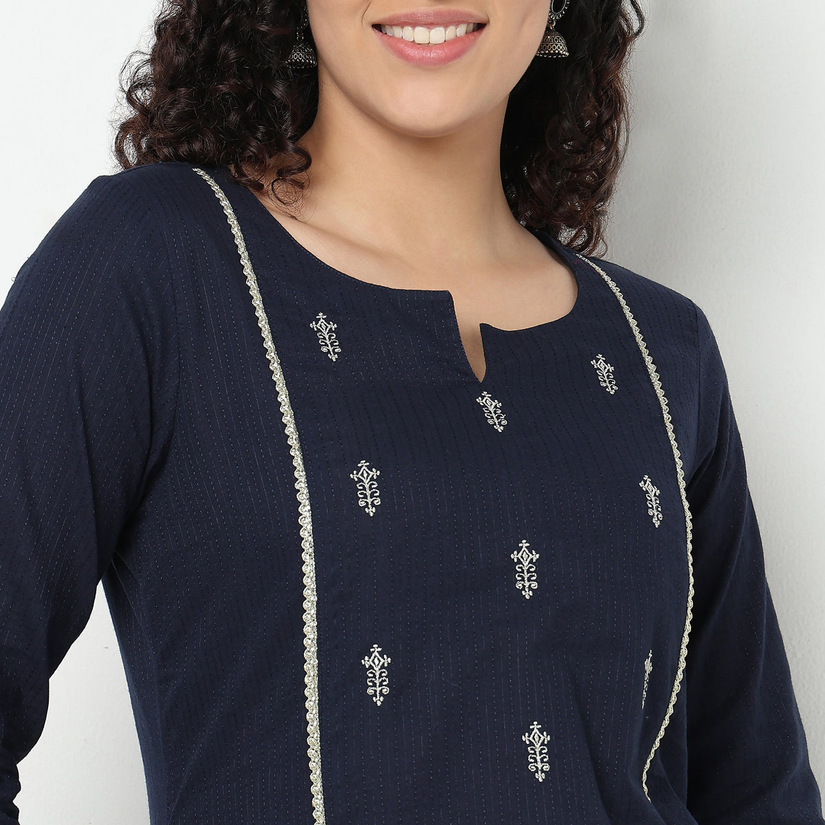 Buy Women Straight Fit Embroidered Three-Fourth Sleeve Kurta  - Style Union