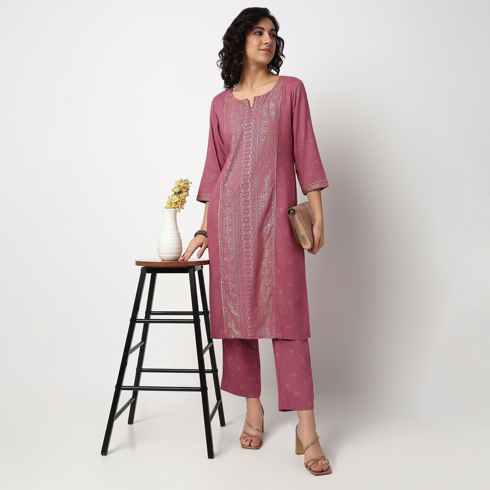 Buy Women Straight Fit Printed Three-Fourth Sleeve Kurta  - Style Union