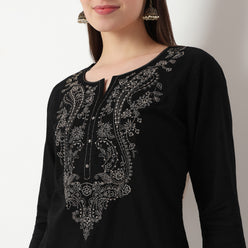 Embroidered Yoke Long Kurta