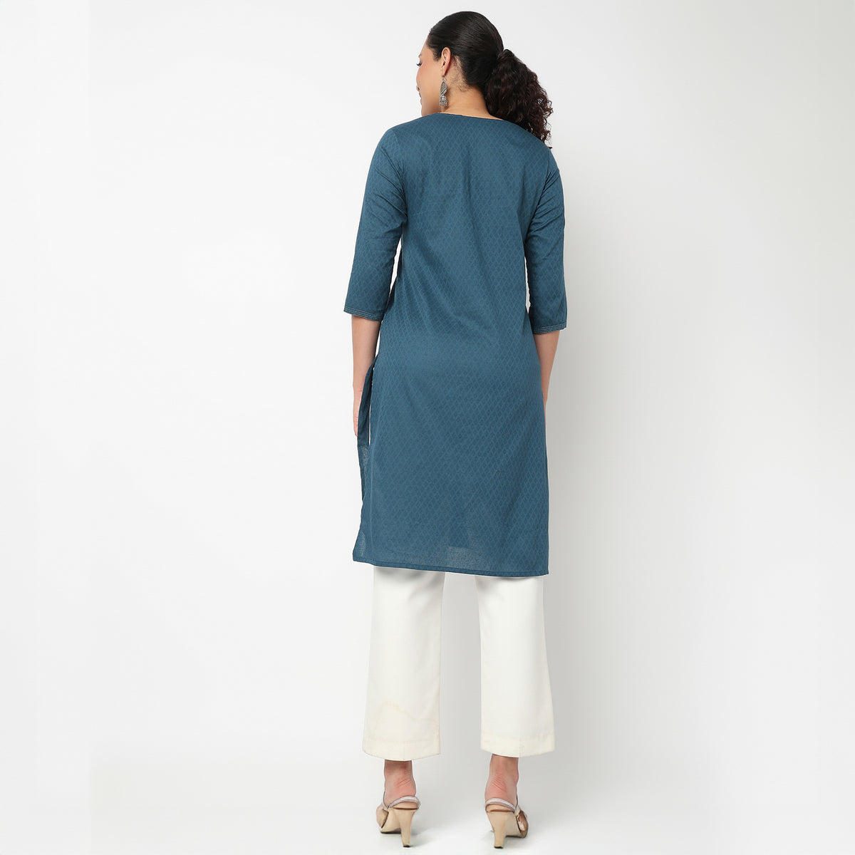 Embroidered Yoke Kurta