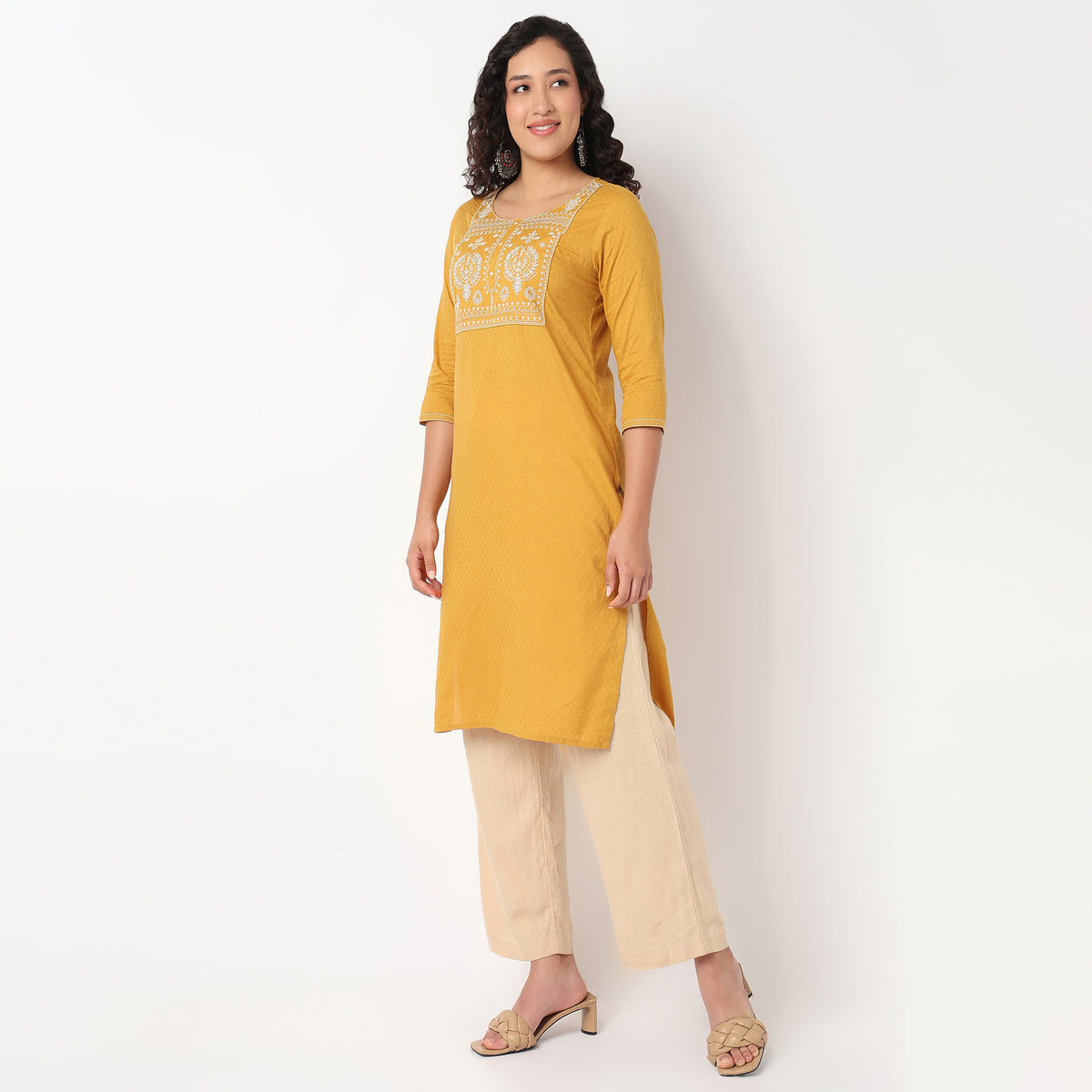Embroidered Yoke Kurta