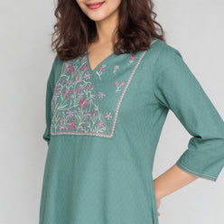 Cotton Solid Three-Fourth Sleeve Kurta