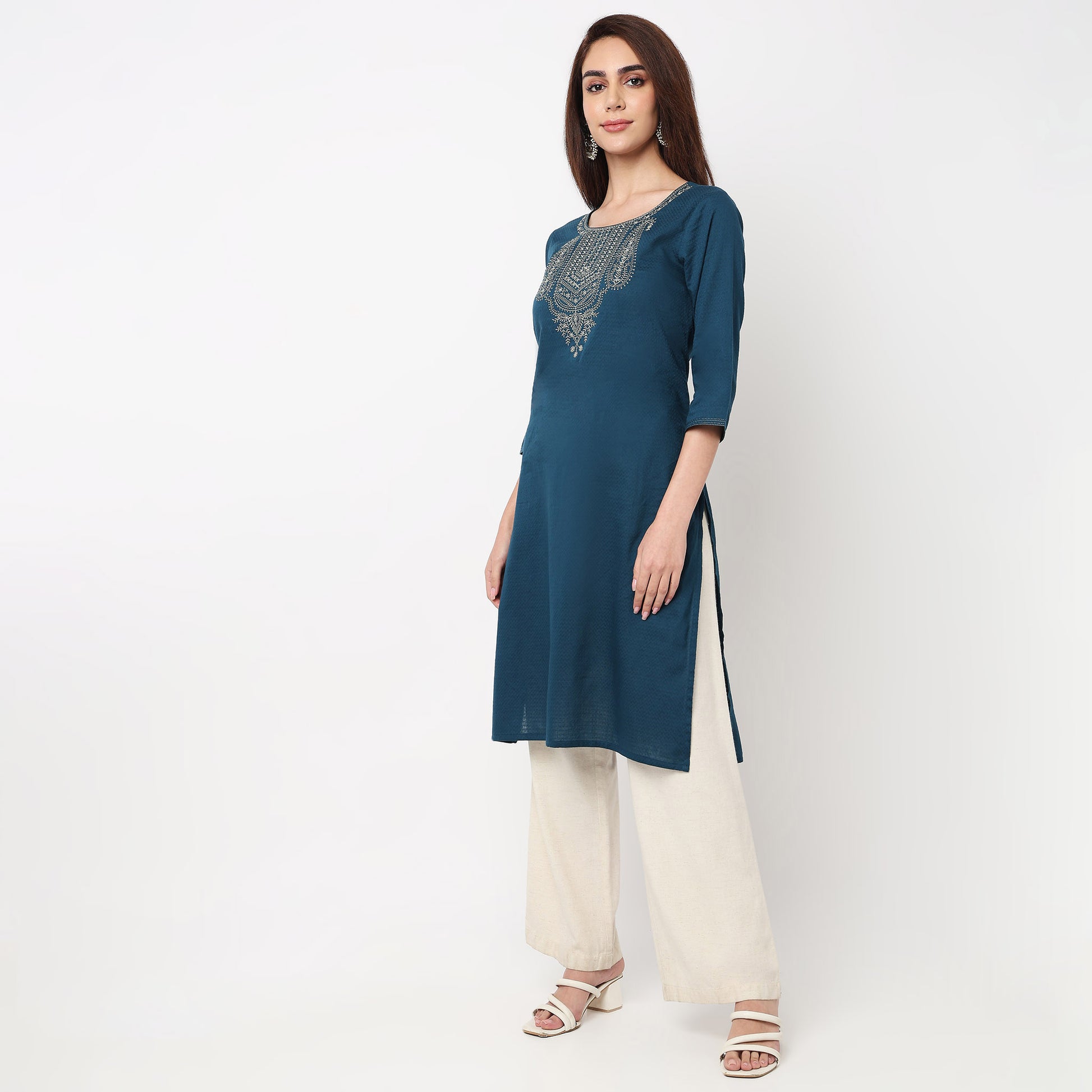 Embroidered Yoke Long Kurta 