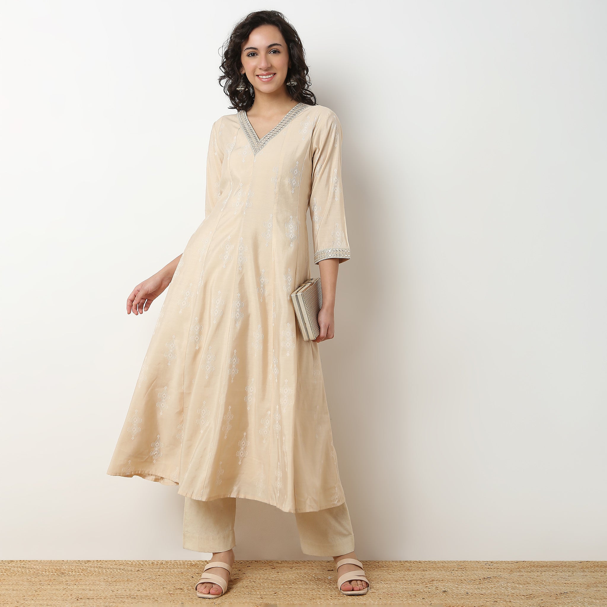 Embellished Viscose Silk Kurta