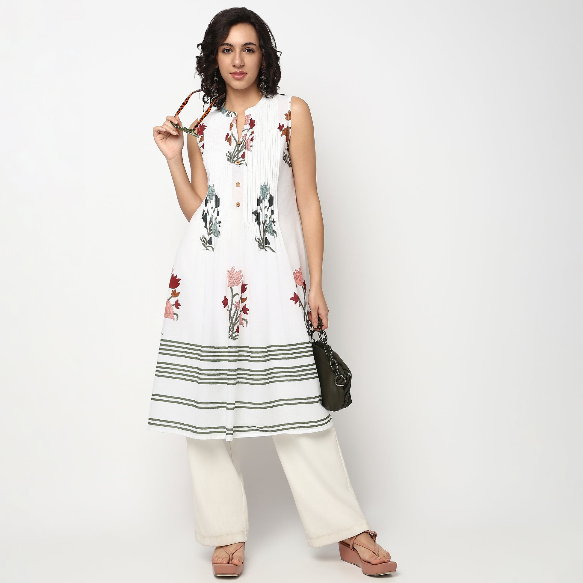 Buy Women Flare Fit Printed Sleeveless Kurta  - Style Union