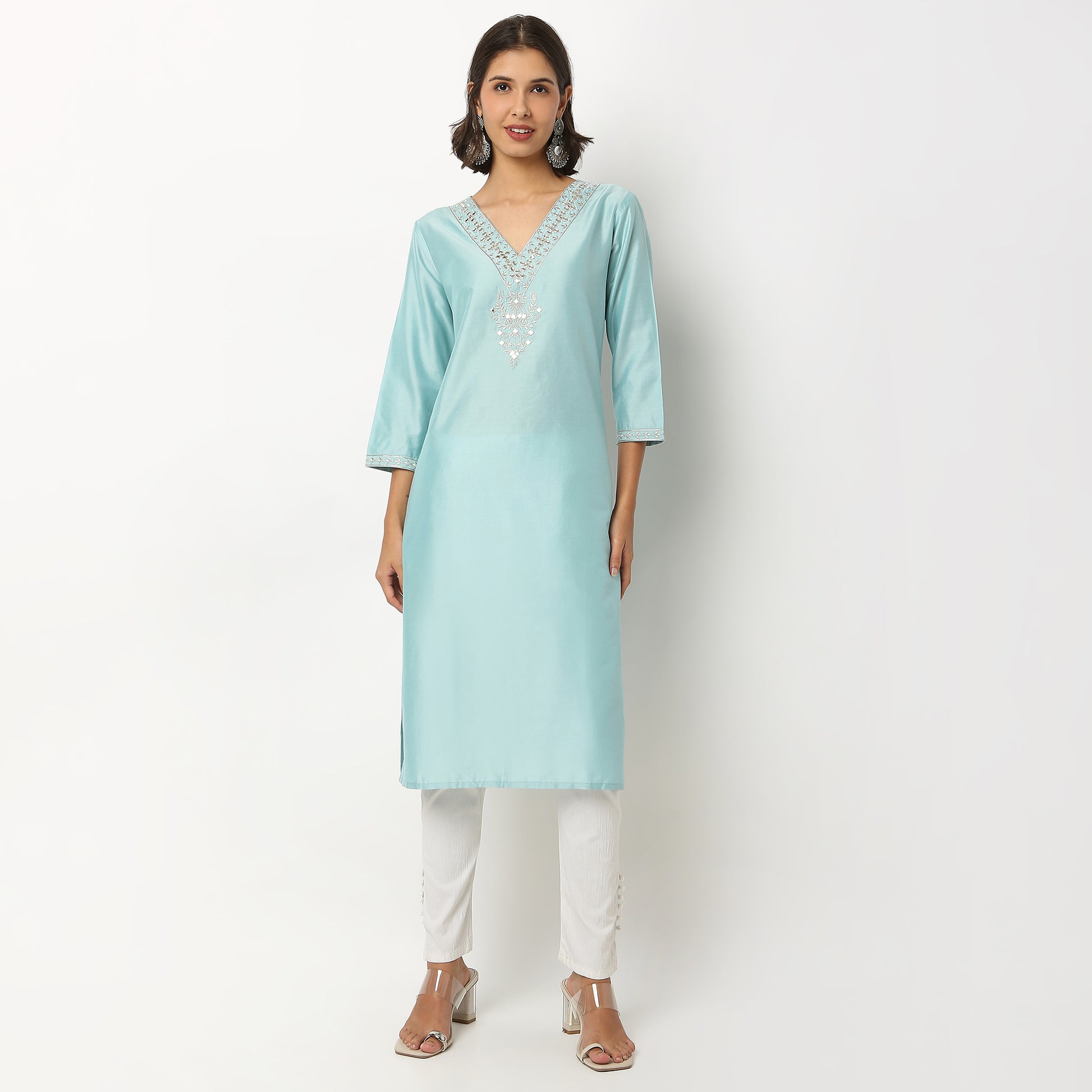 Buy Women Straight Fit Embroidered Three-Fourth Sleeve Kurta  - Style Union