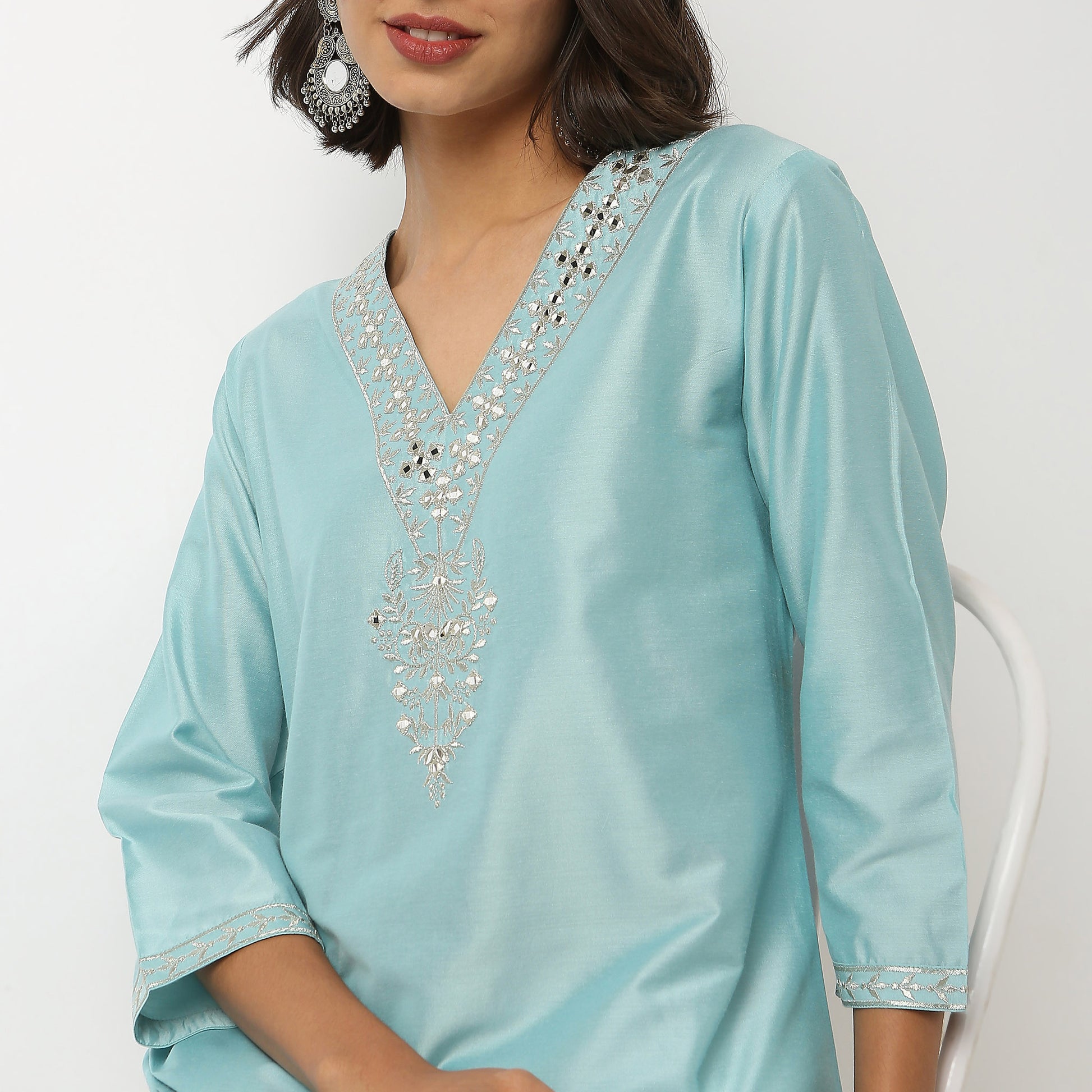 Buy Women Straight Fit Embroidered Three-Fourth Sleeve Kurta  - Style Union