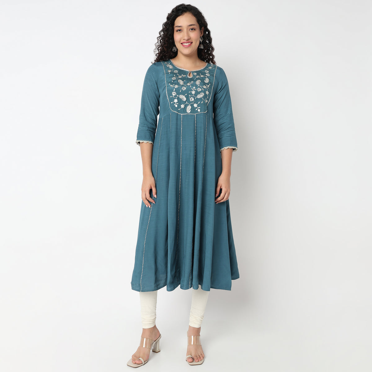 Embroidered Yoke Kurta