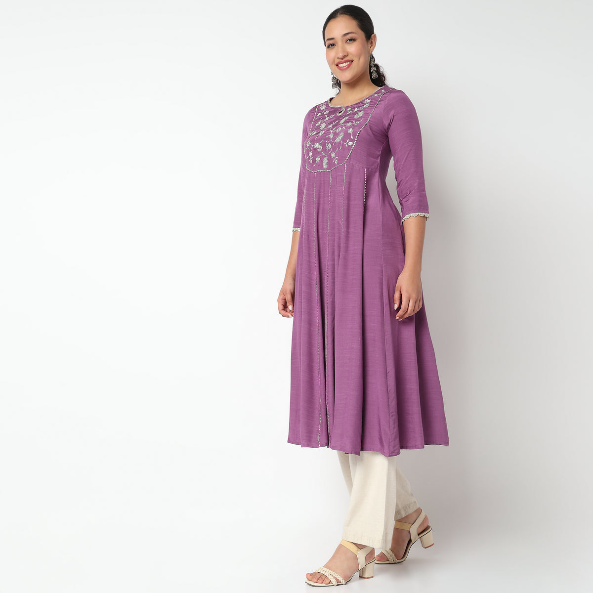 Embroidered Yoke Kurta