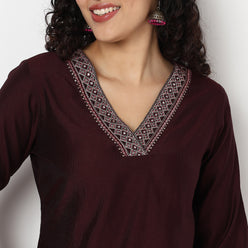 Embroidered V-Neck Straight Kurta