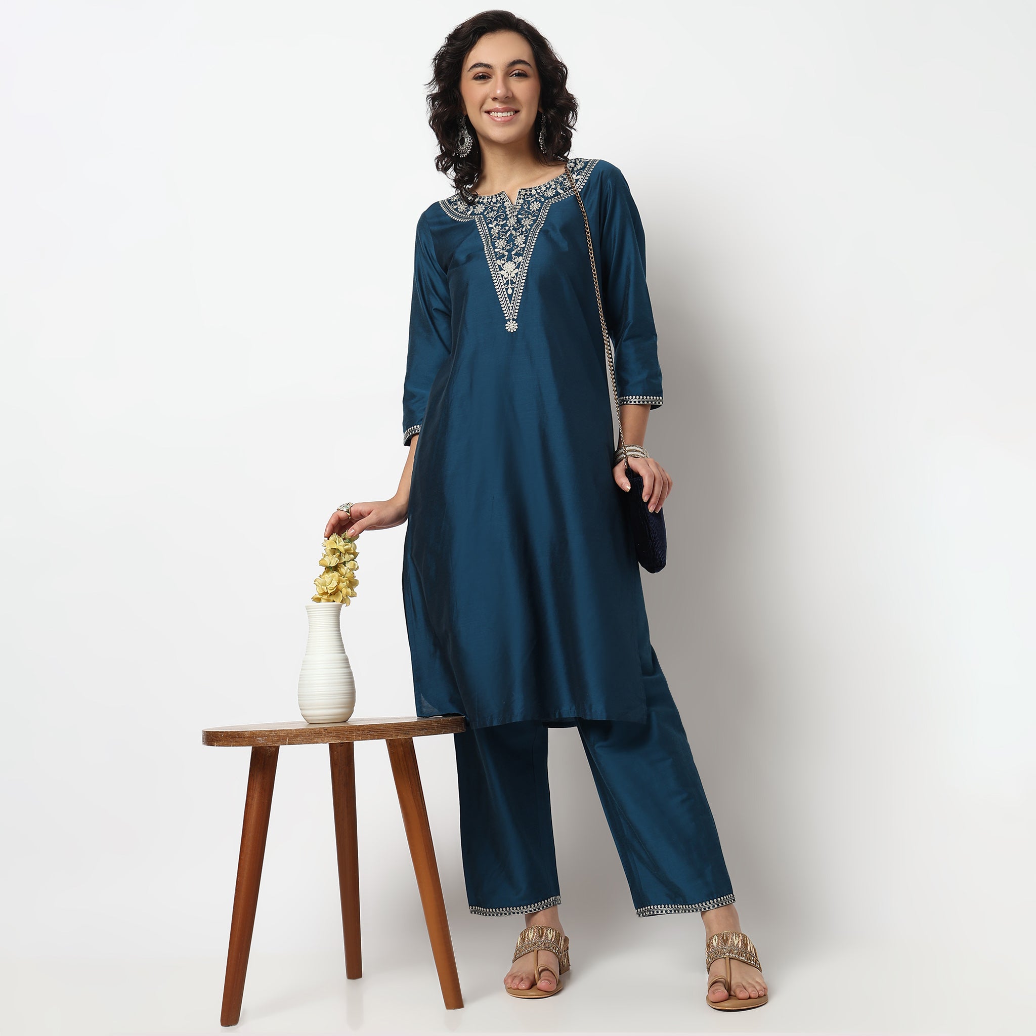 Buy Women Straight Fit Embroidered Three-Fourth Sleeve Kurta  - Style Union