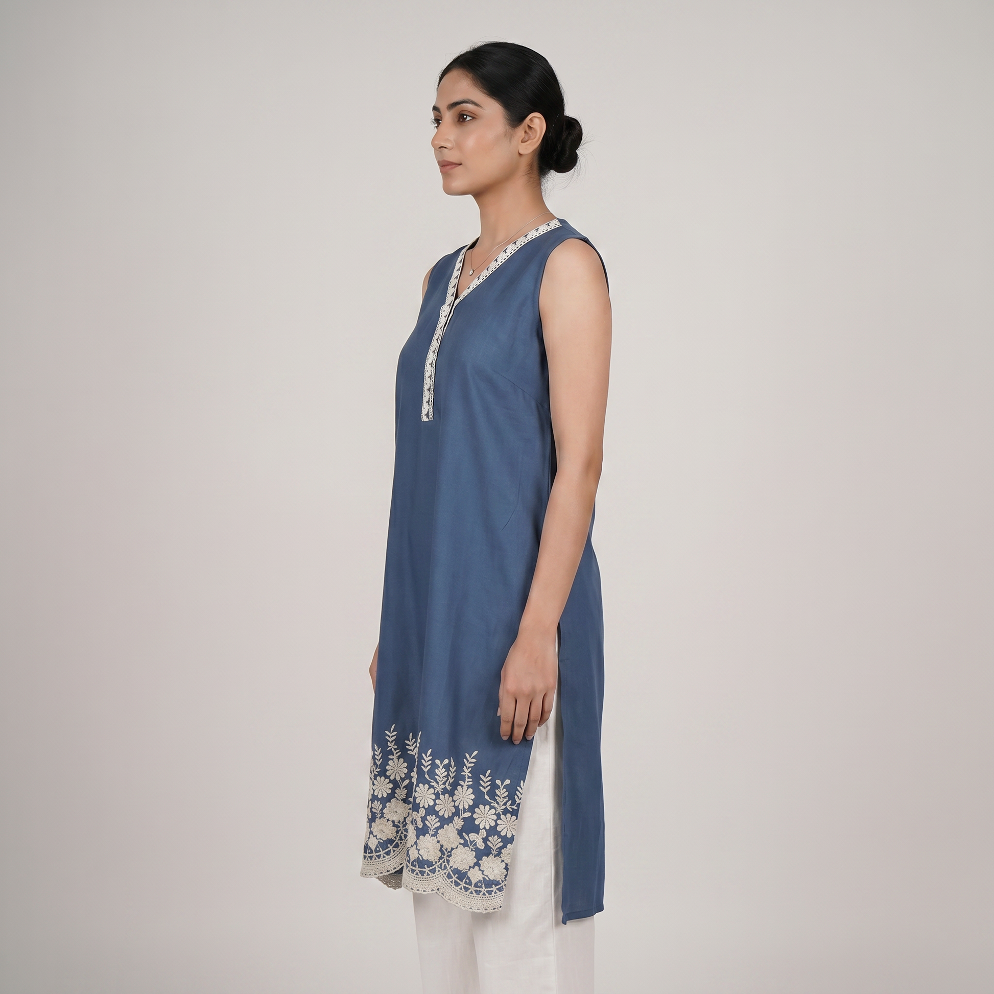 Embroidered V-Neck Kurta