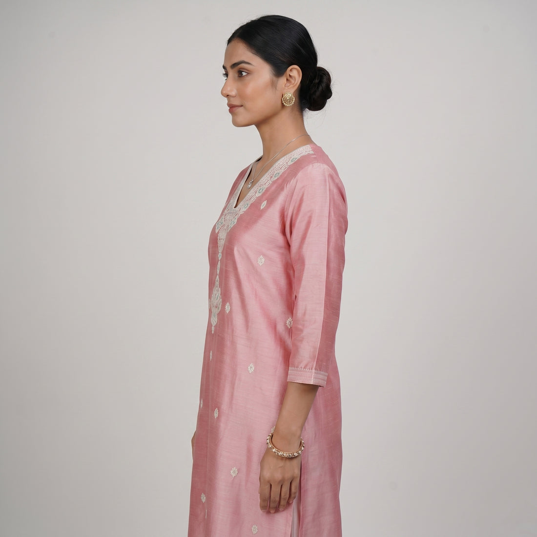Embroidered V-Neck Straight Kurta