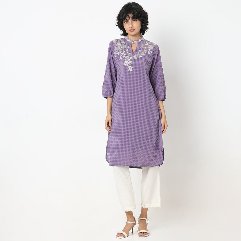 Straight Fit Embroidered Kurta