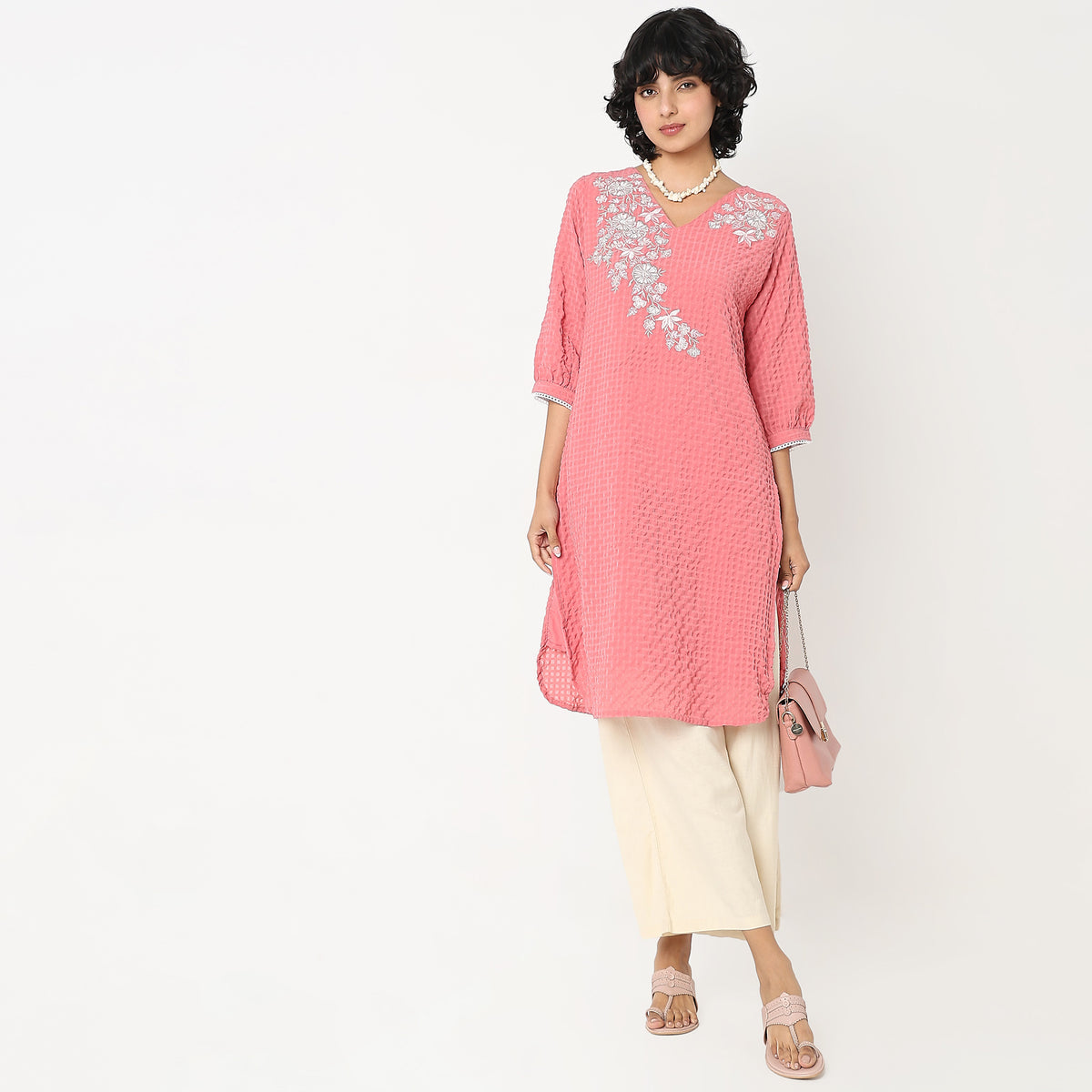 Straight Fit Embroidered Kurta