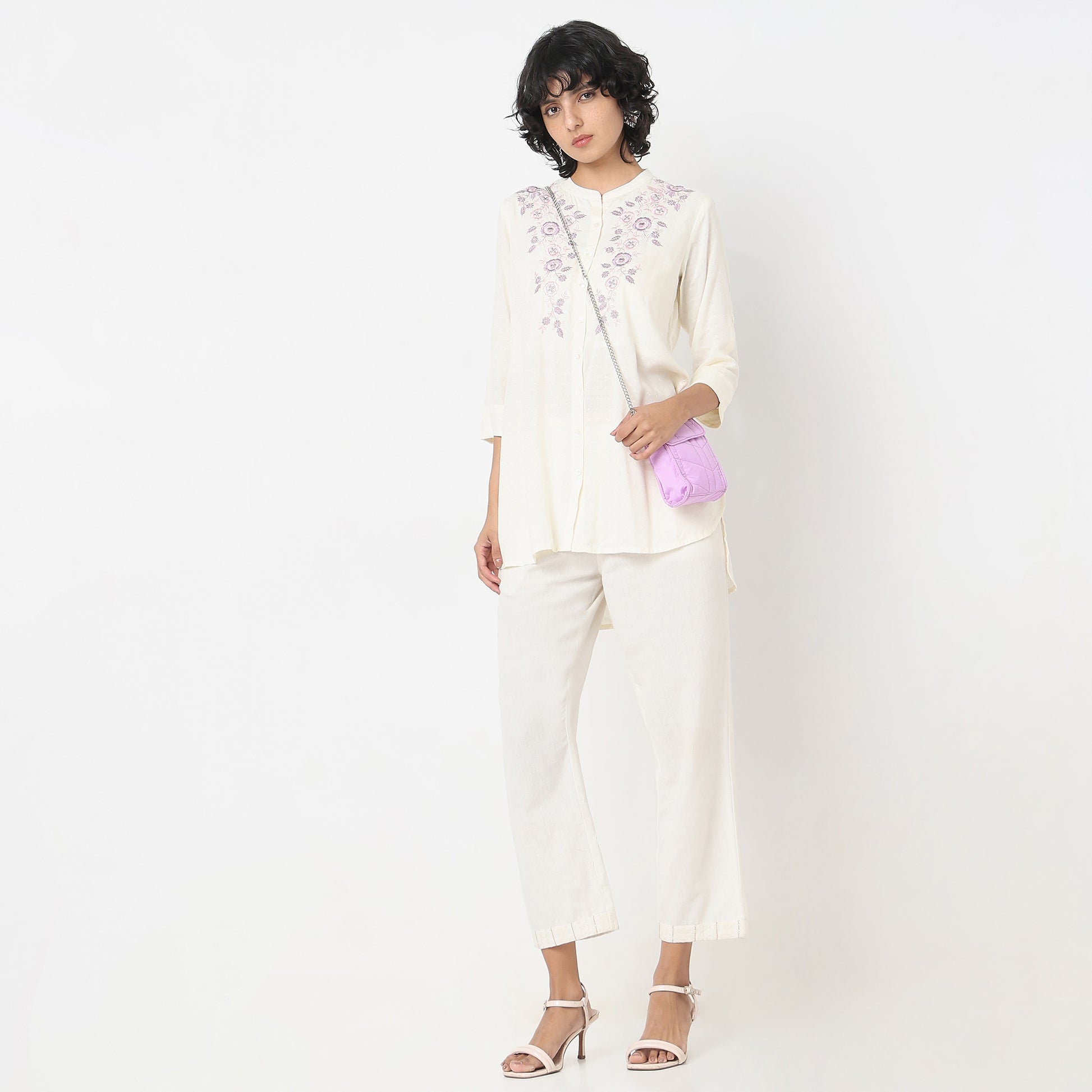 Regular Fit Embroidered Kurta