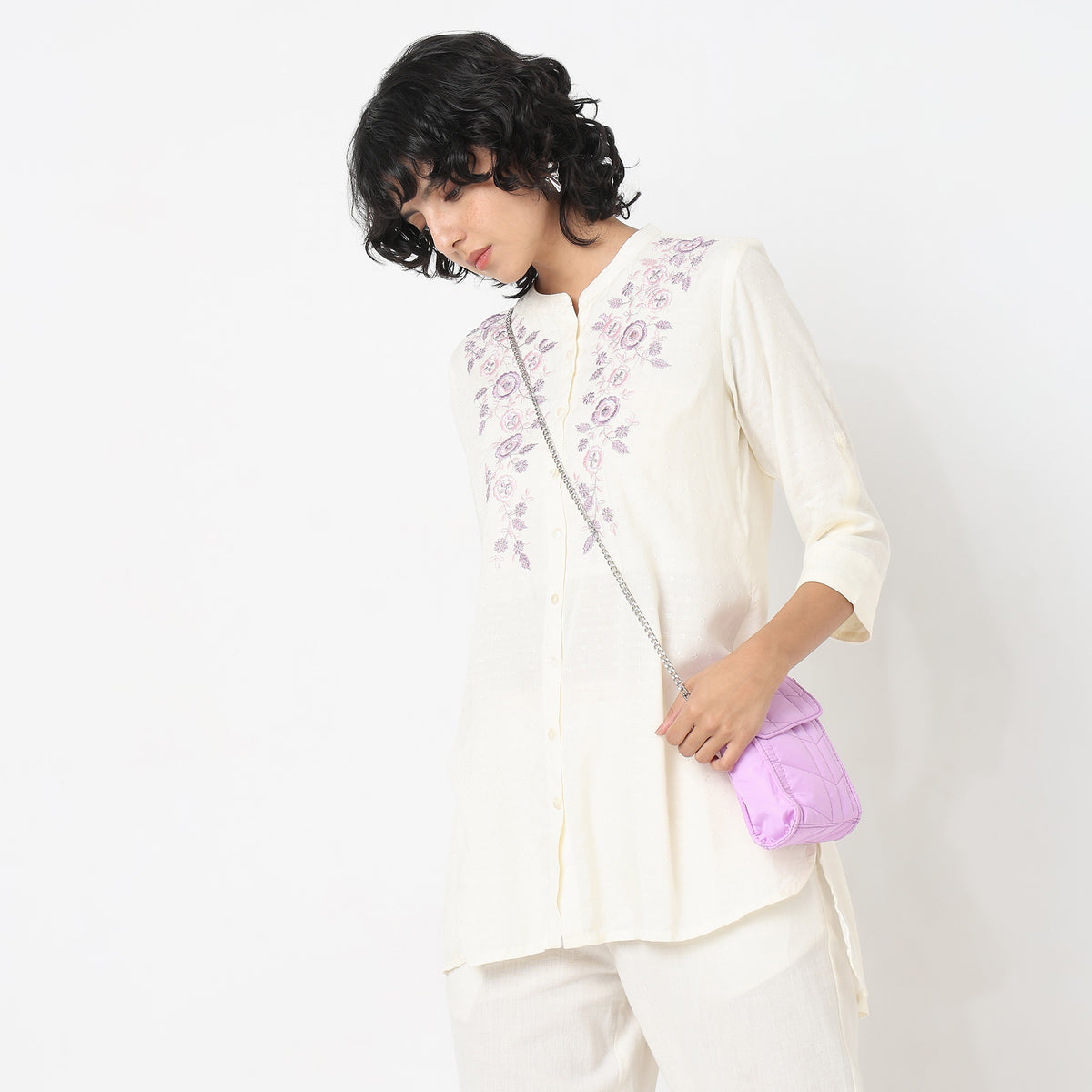 Regular Fit Embroidered Kurta
