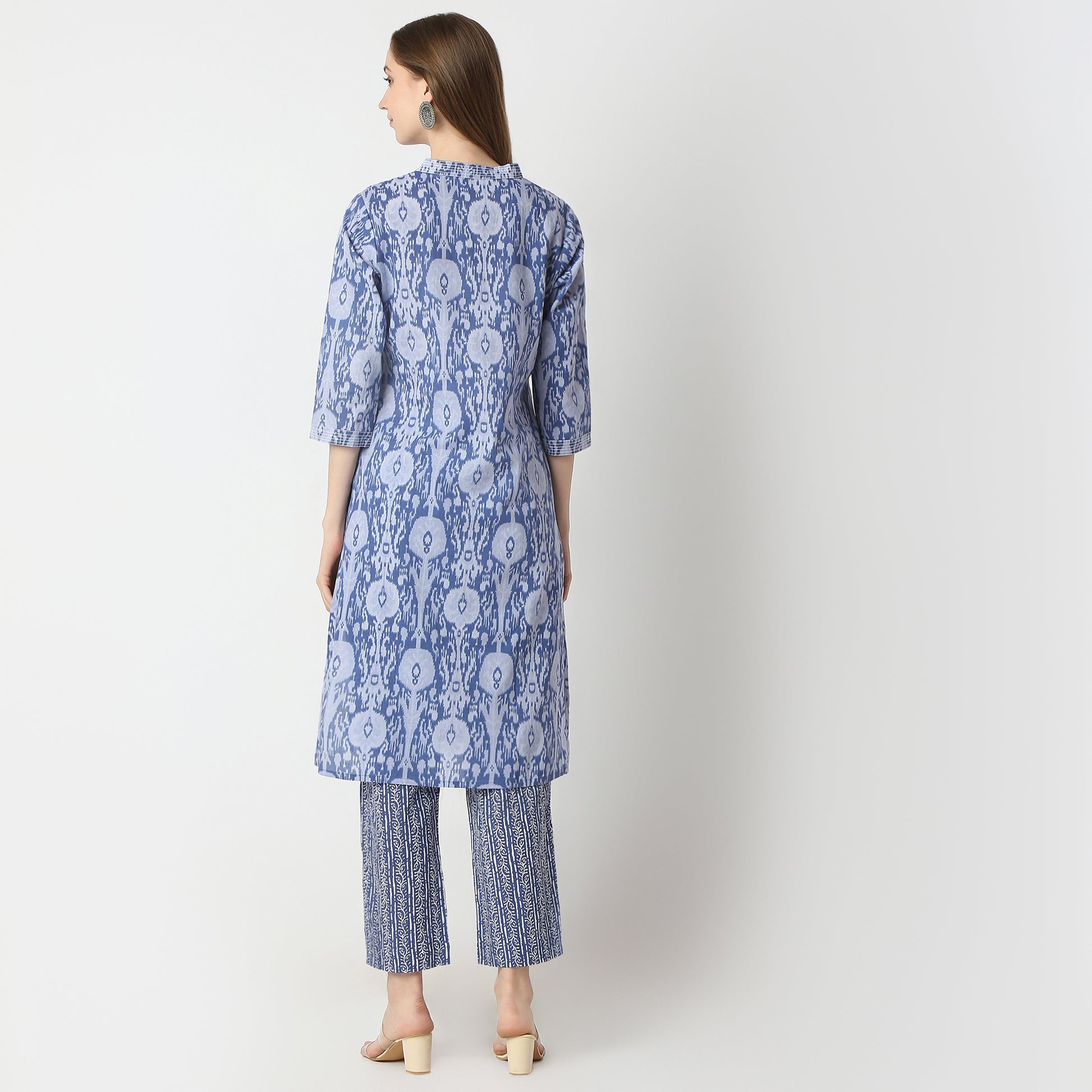 Regular Fit Printed V Neck Kurta with Pant Set