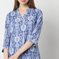 Regular Fit Printed V Neck Kurta with Pant Set