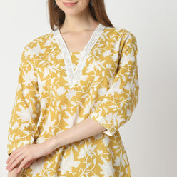 Regular Fit Printed V Neck Kurta with Pant Set