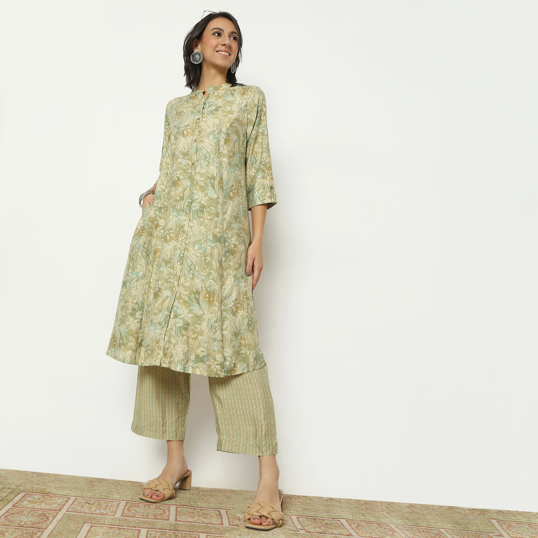 Regular Fit Printed Band Collar Kurta with Pant Set