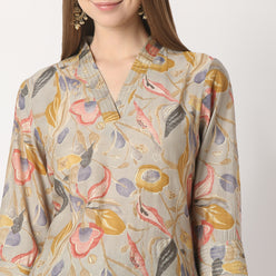 Regular Fit Printed V Neck Kurta with Pant Set