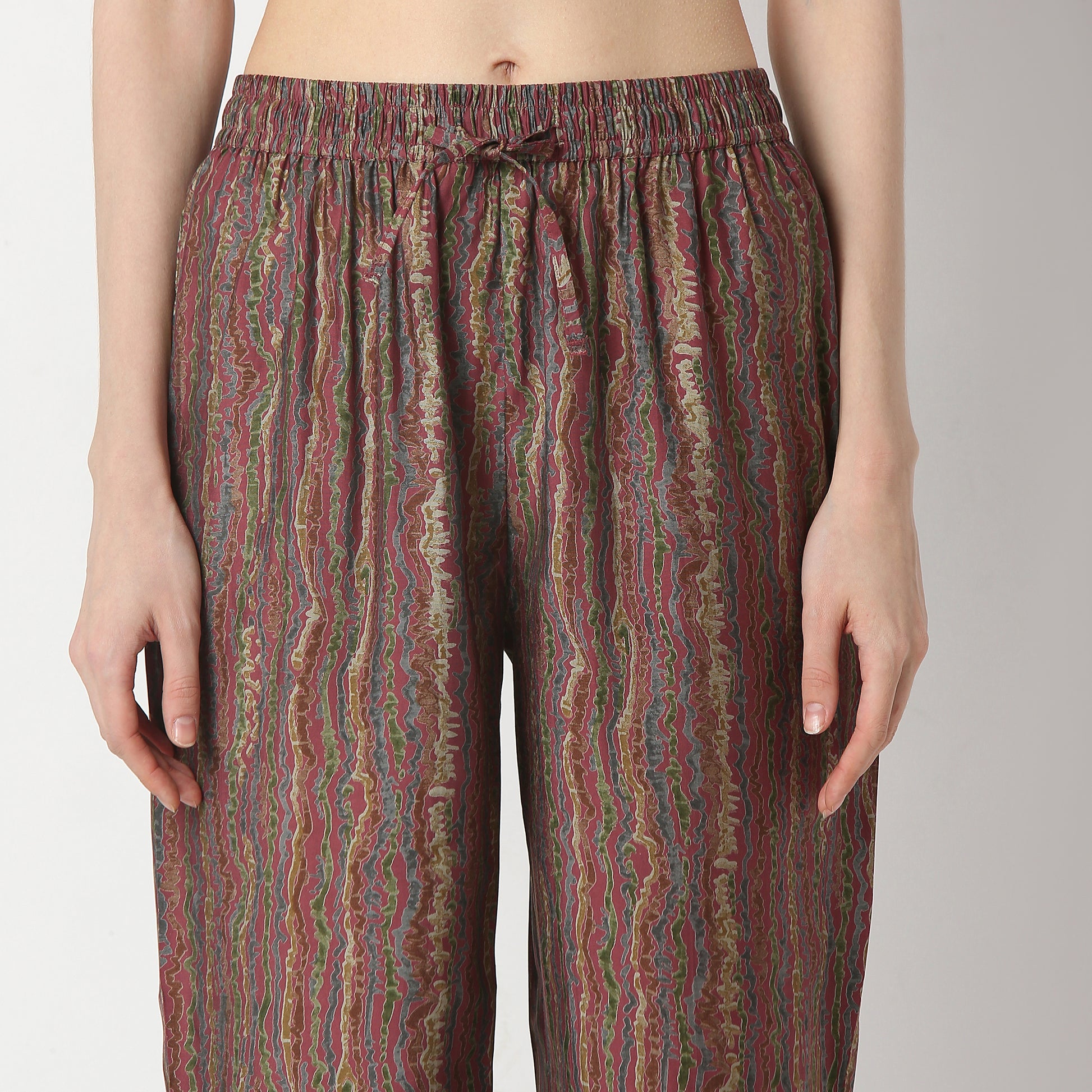 Regular Fit Printed V Neck Kurta with Pant Set