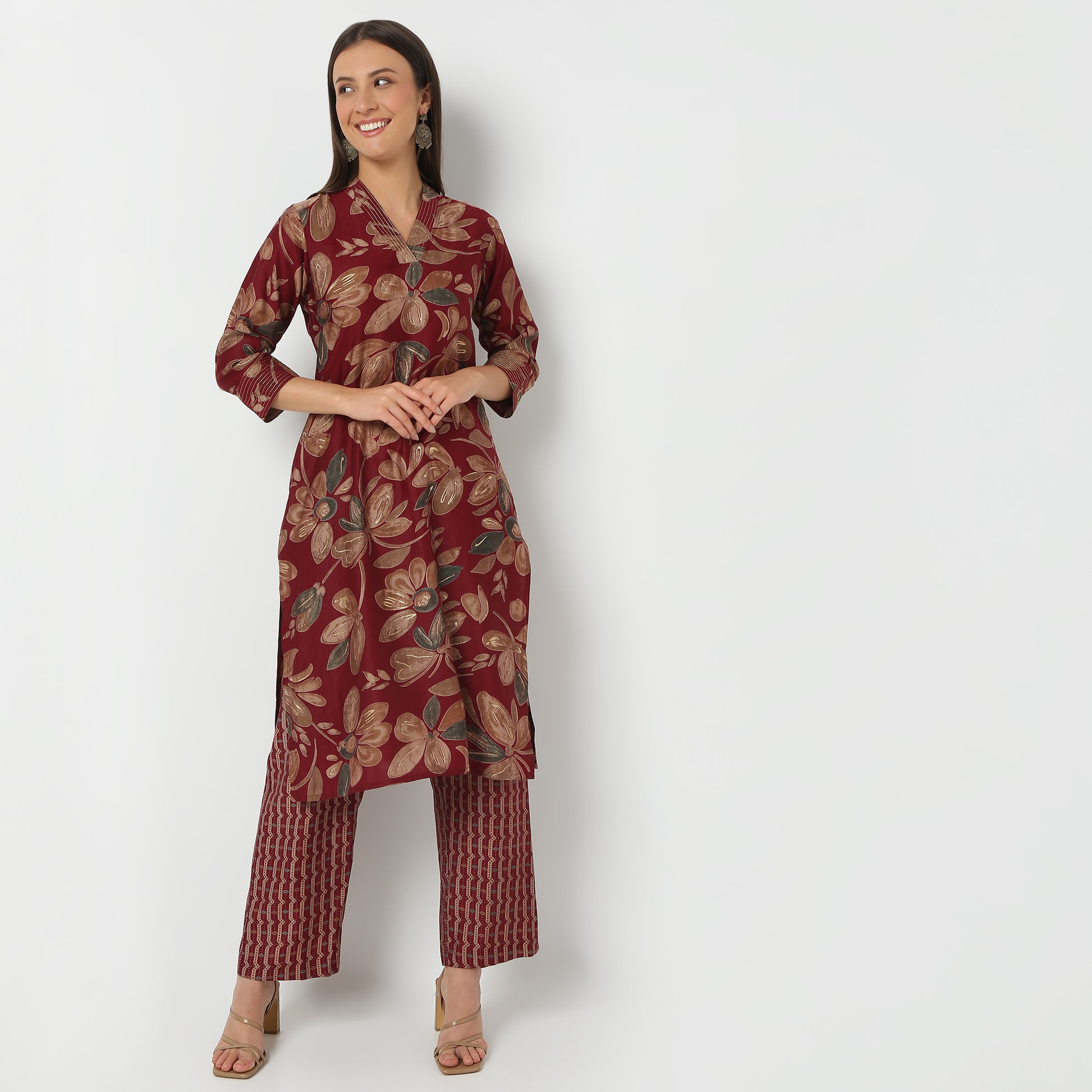 V-Neck Knee Length Three-Fourth Sleeve Printed Kurta with Pant Set