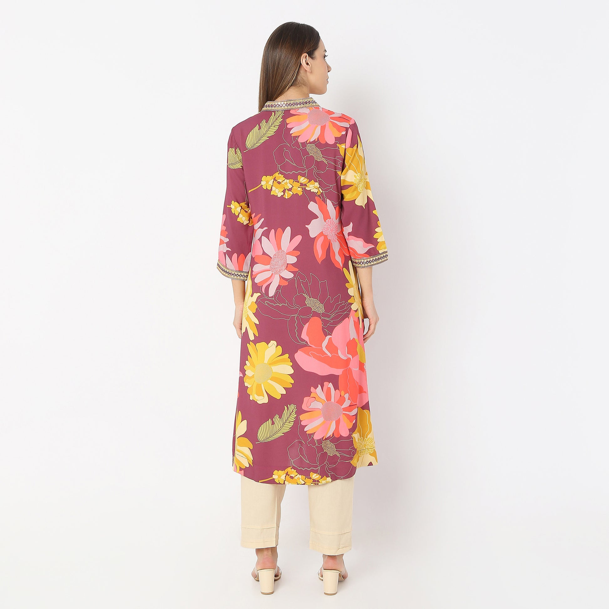 Printed Below Knee V-Neck Fading Echoes Flared Kurta